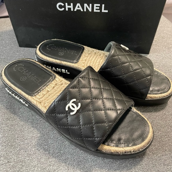 Chanel espadrille sandals size 40 black quilted leather platform slides mules - Picture 3 of 8